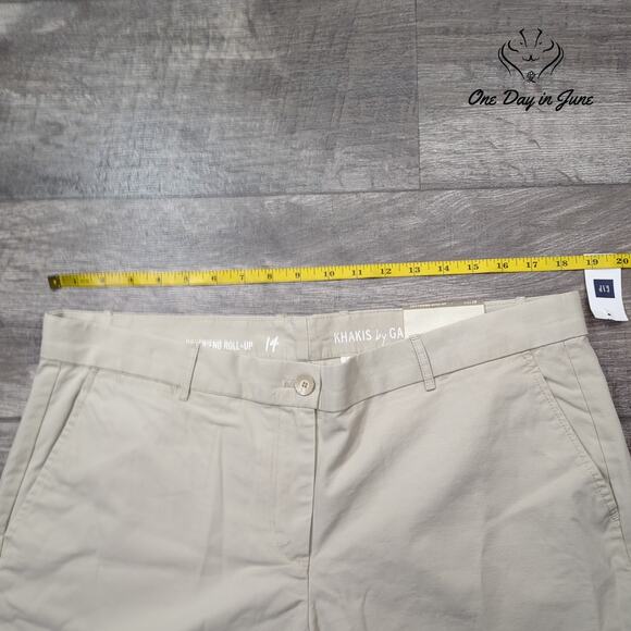 Gap Boyfriend Roll Up Khaki Shorts Size 14 - Picture 3 of 7